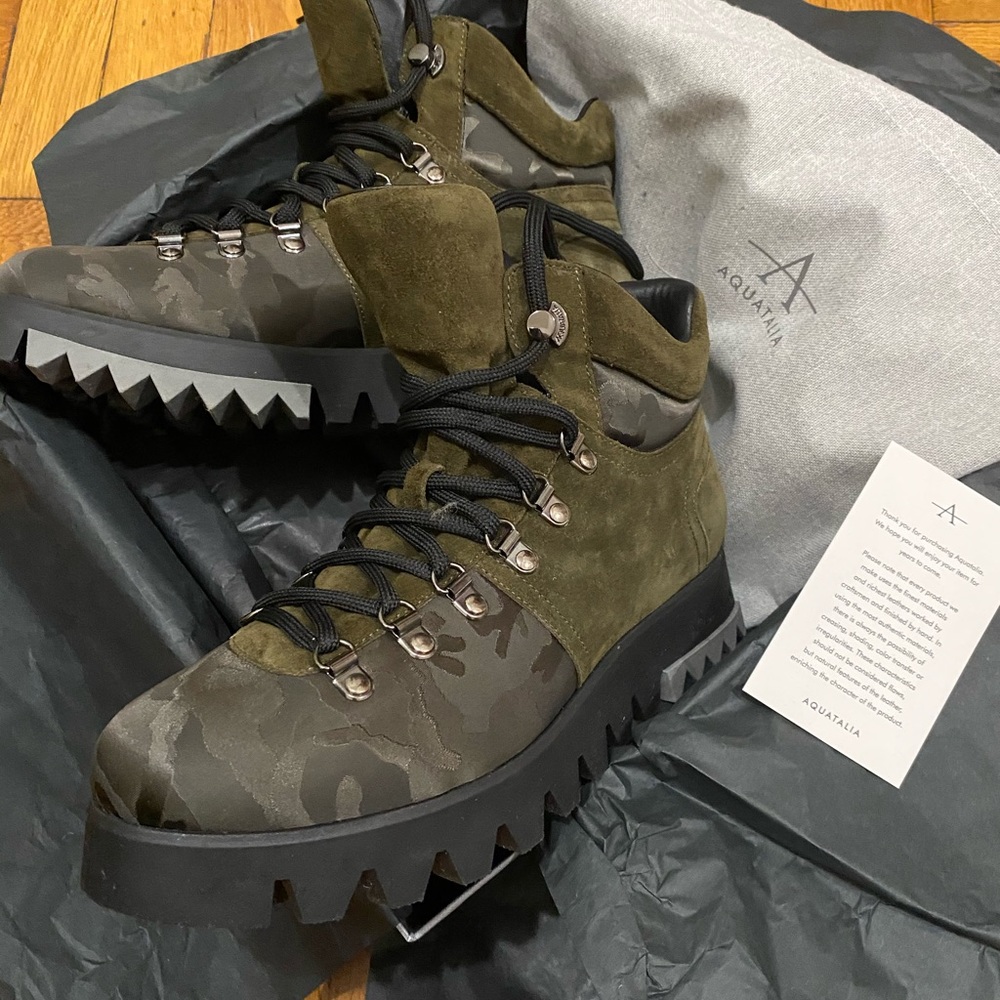 Aquatalia boots